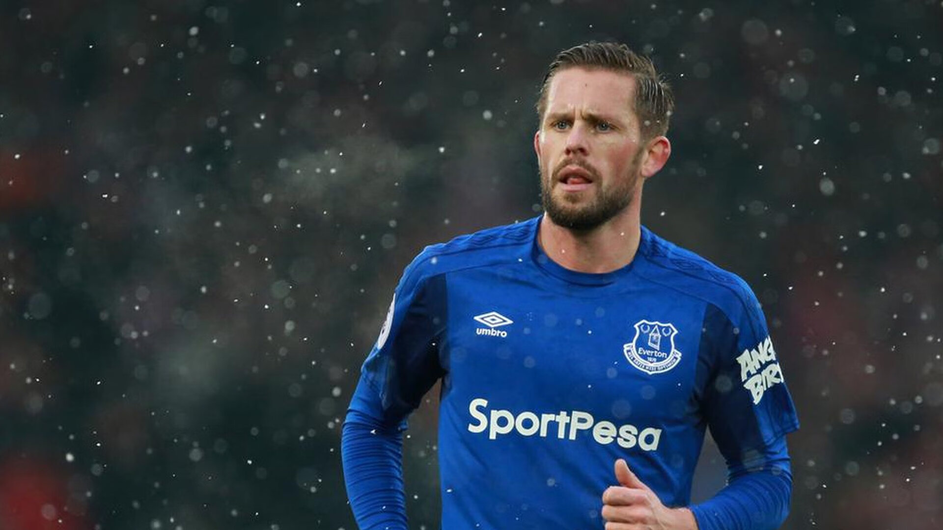 黄蜂逆转新疆队,保罗表现堪称教科书